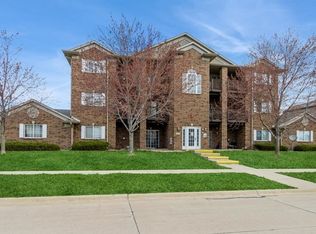 515 Penn Ct APT 12, North Liberty, IA 52317