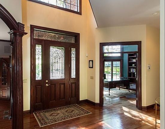3rd image of 4559 Hunting Valley Ln