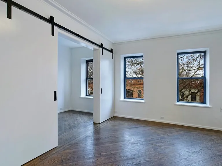 425 Hancock St #3 — Photo 4