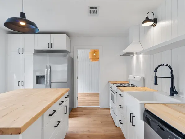 1228 Broadmoor Dr, Austin, TX 78723