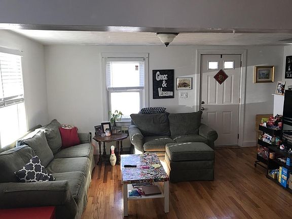 3rd image of 47 Central Dr
