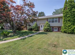 6073 Shepherd Hills Ave, Allentown, PA 18106