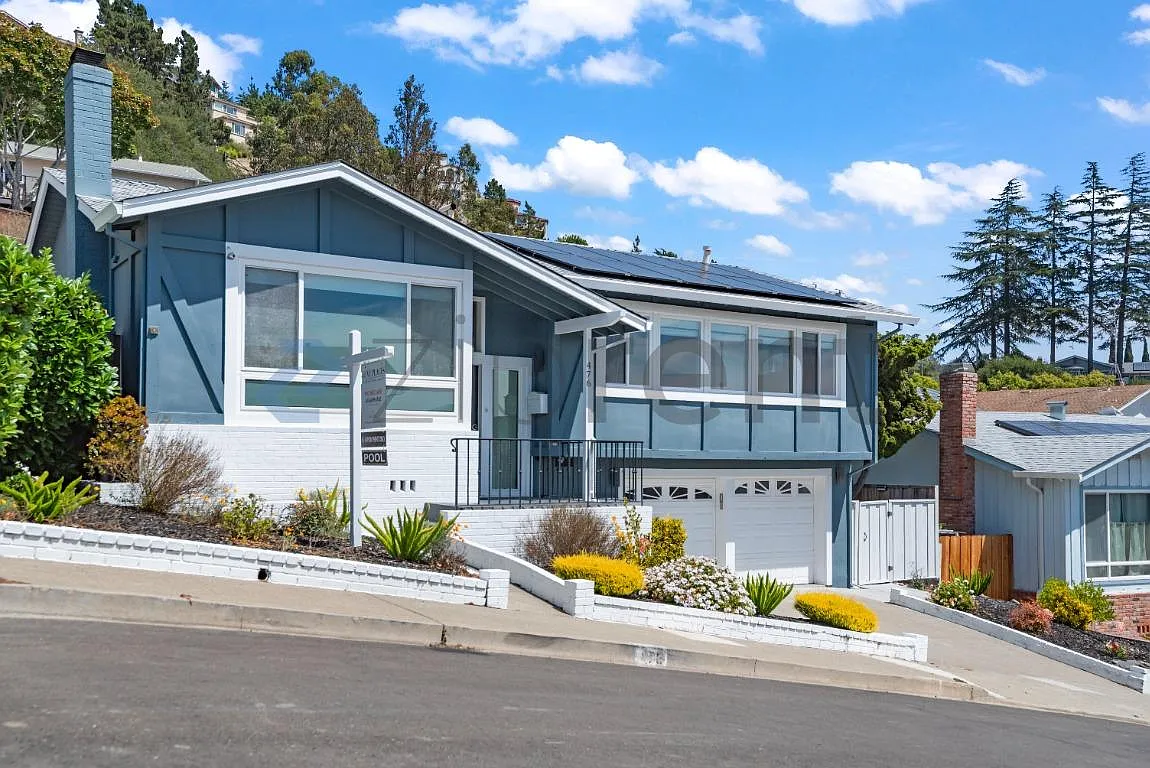 3 bed, 2.5 bath, 1500 sqft, $5,500 — Photo 1