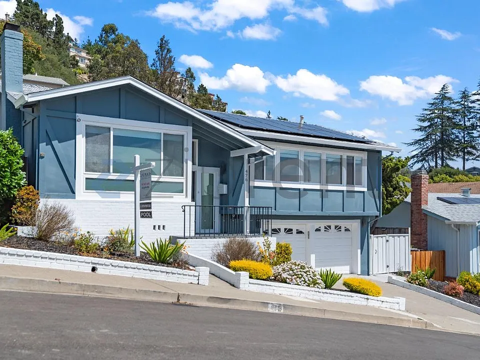 476 Creighton Way
