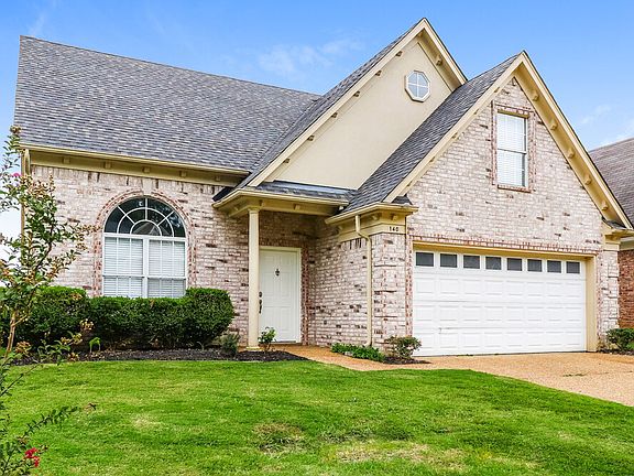 2nd image of 140 Garden Springs Dr