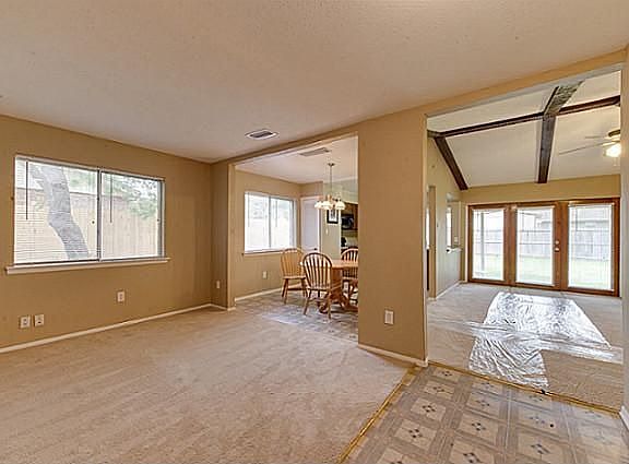 2nd image of 2025 Shenandoah Dr