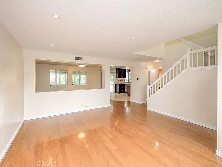 12200 Crest Ave — Photo 4
