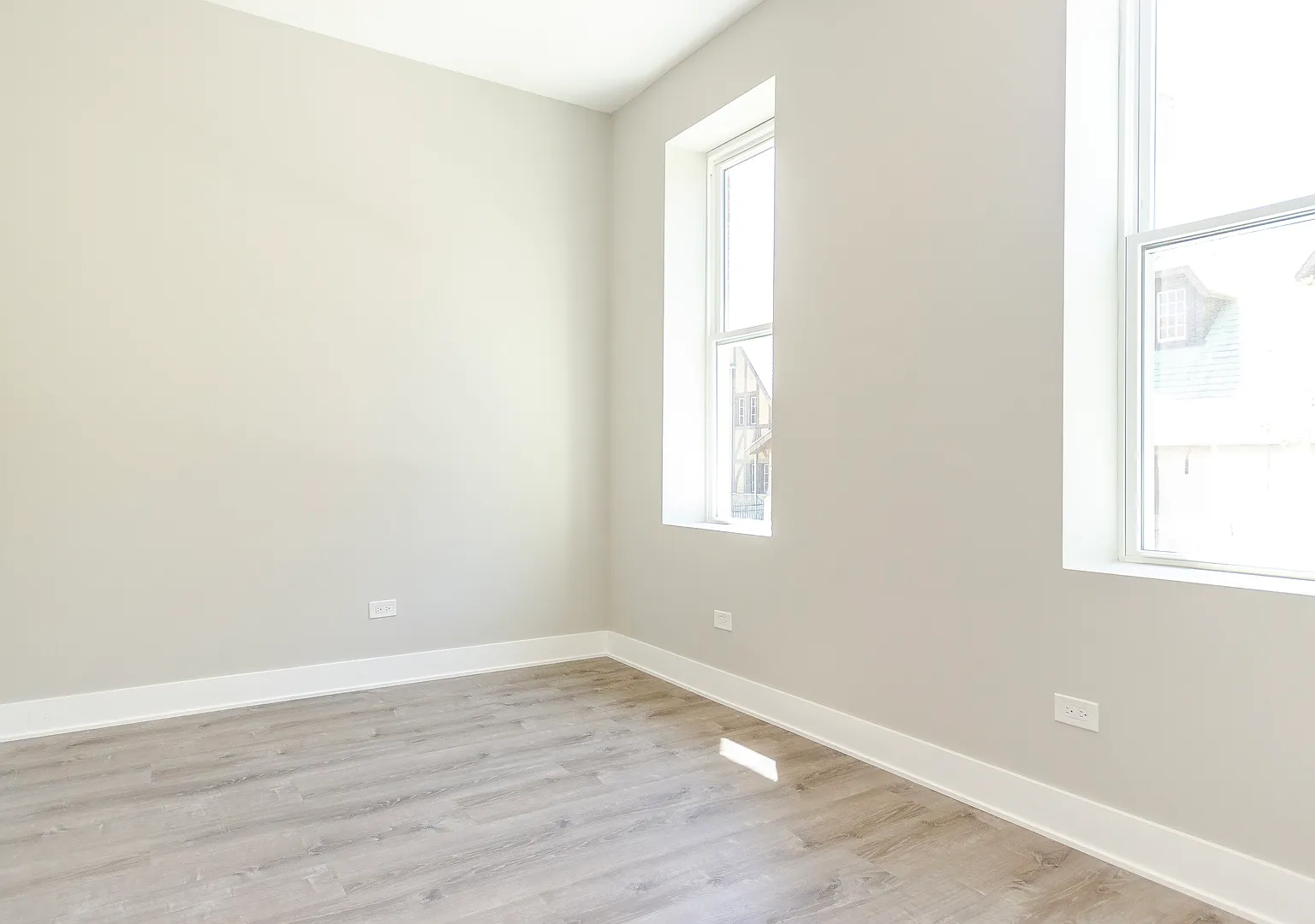 1 bed, 1.0 bath, $2,050 — Photo 4