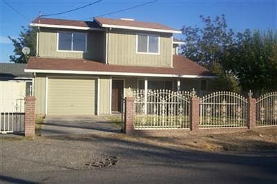 1st image of 227 Ivy Ave