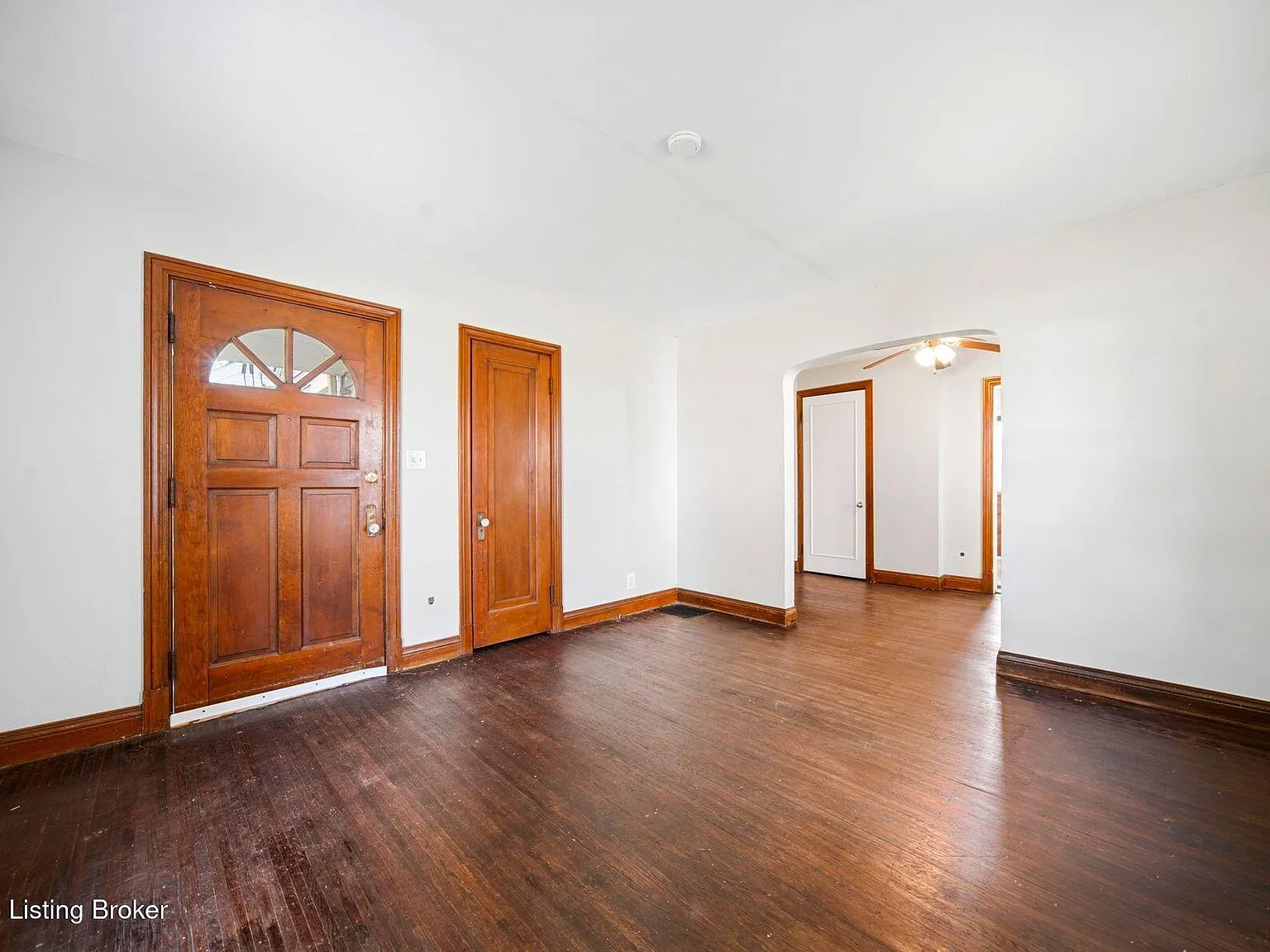 2 bed, 1.0 bath, 1055 sqft, $1,450 — Photo 4