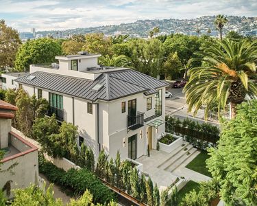 469 N Sweetzer Ave, Los Angeles, CA, 90048