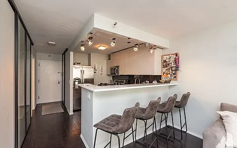 10 E Ontario St #2410 — Photo 4