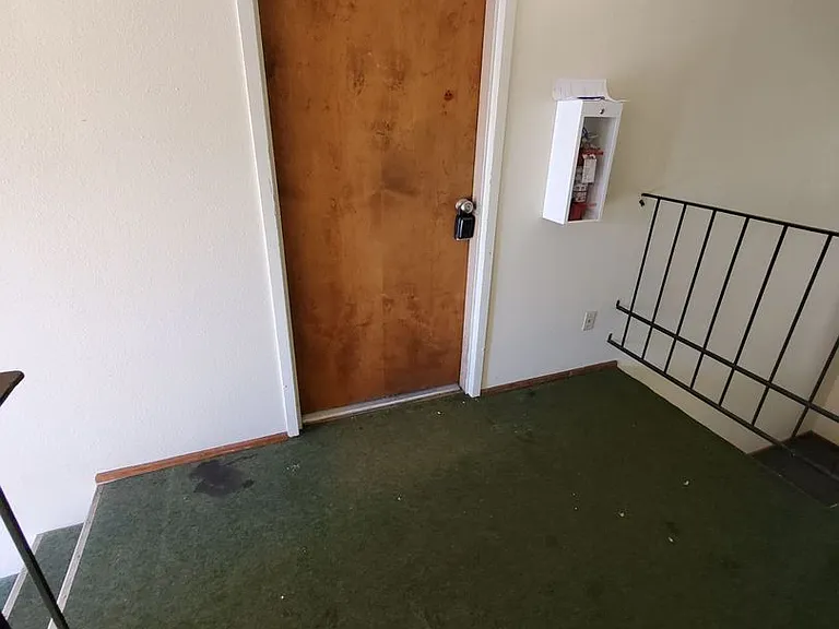 14th Street Apartments — Photo 2