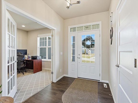 3rd image of 4754 Sunset Ridge Drive