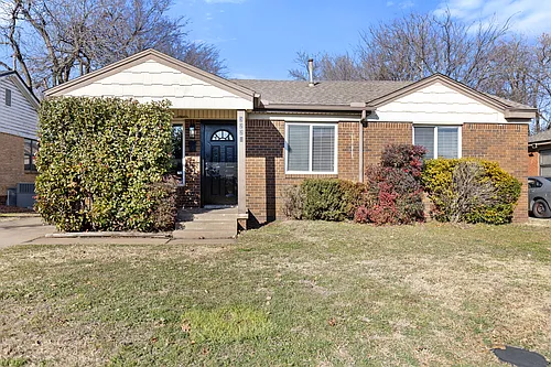 3221 NW 39th Ter Photo 1
