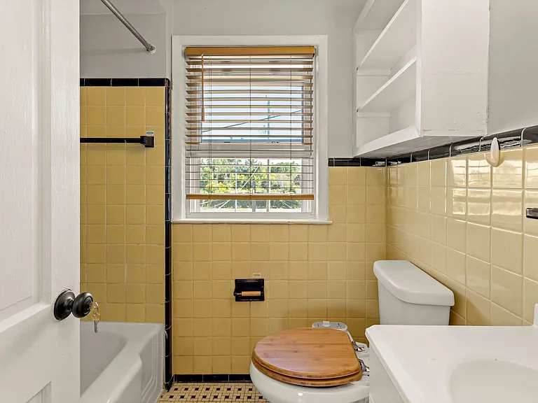 450 Marquette Dr — Photo 18