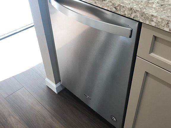 Stainless steel dishwasher