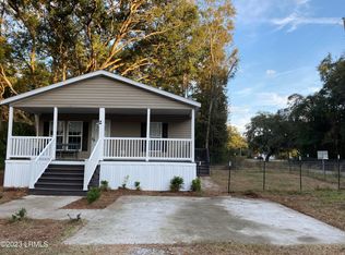 2 Marshall Ln, Beaufort, SC 29907