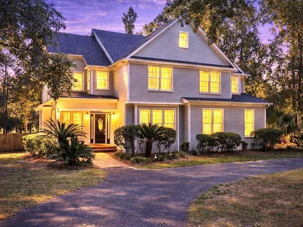 745 Lake Laurie Dr, Valdosta, GA 31605