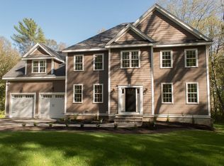 2 A Stymast Dr, Mendon, MA 01756