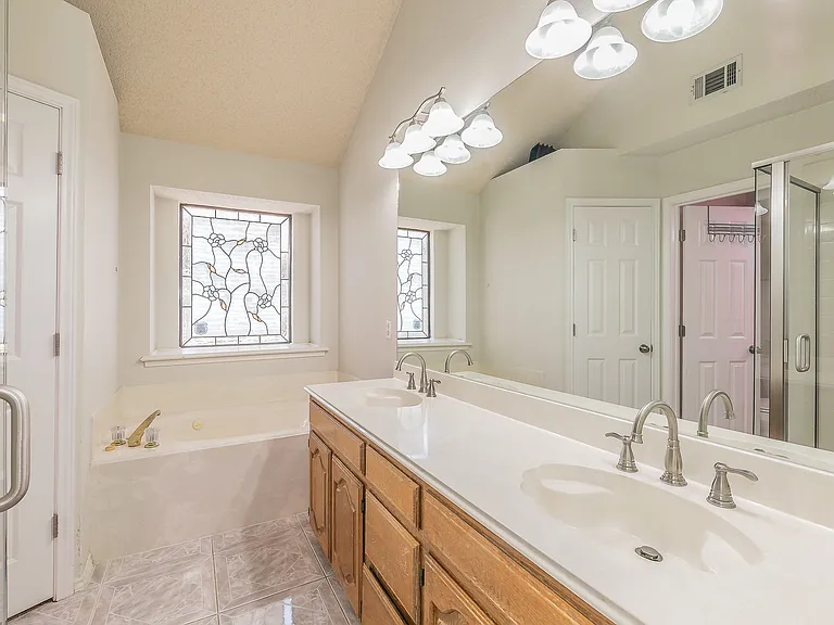 2 Edgemere Ct — Photo 27