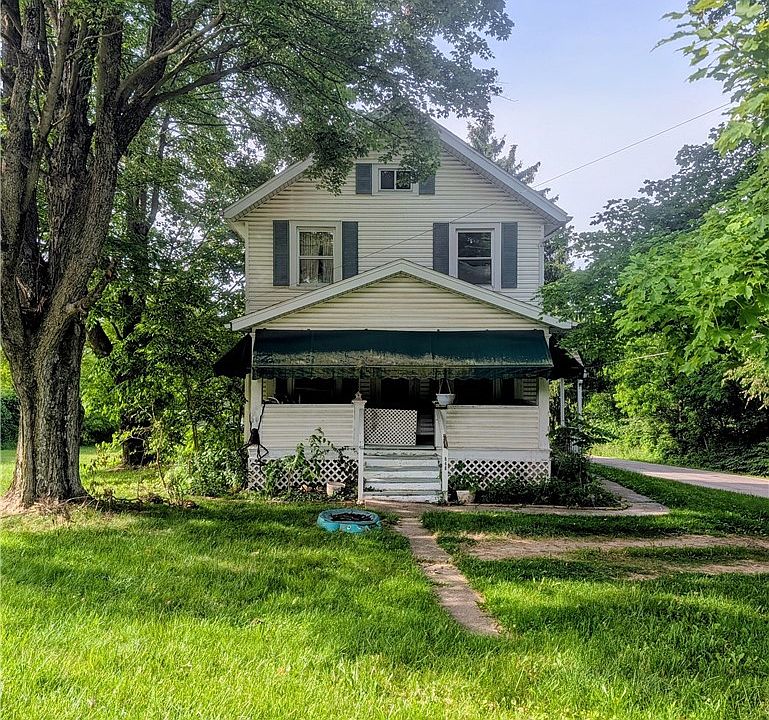 1st image of 848 Springmill St
