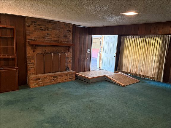 5th image of 2155 Fairway Dr