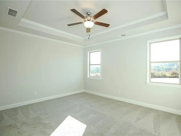 452 Hellen Valley Dr — Photo 14