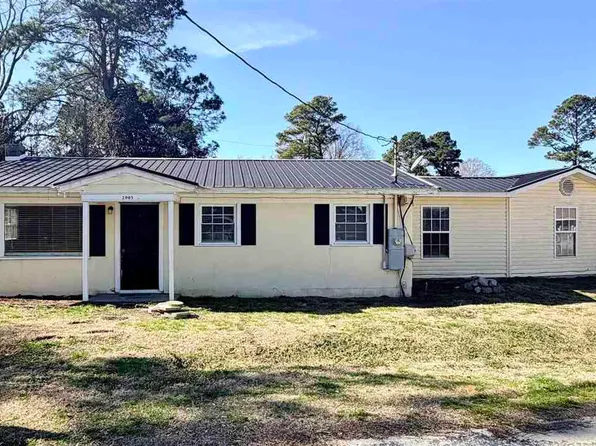 2905 Oakwood Ct, Dillon, SC 29536