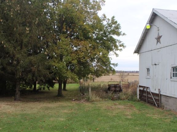 4th image of 4397 S County Road 600 E