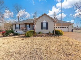 847 Walnut Cv, Henderson, TN 38340