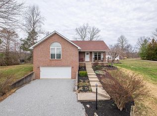 2005 Wildbriar Ct, La Grange, KY 40031