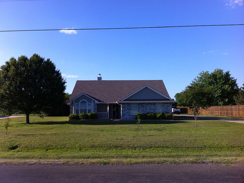 1st image of 823 Rock Creek Ln