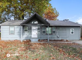 9020 E 73rd St, Raytown, MO 64133