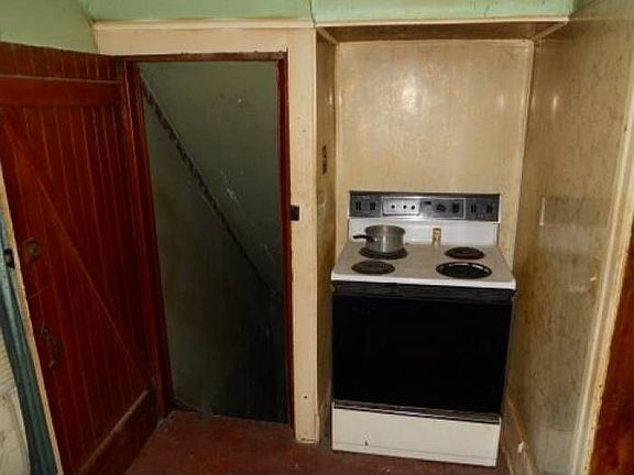 Kitchen - 1st floor - 2