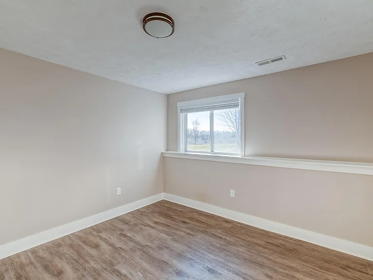 6918 Peninsula Dr NE — Photo 25