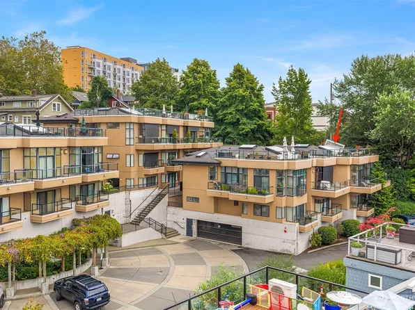 80 E Roanoke Street #2, Seattle, WA 98102