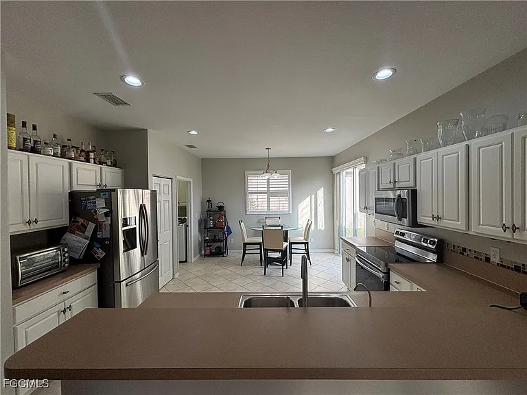 9450 Silver Pine Loop — Photo 8