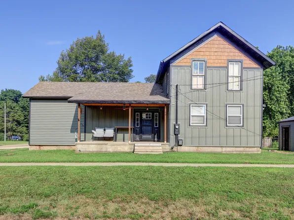 48 Ferry St, Prophetstown, IL 61277