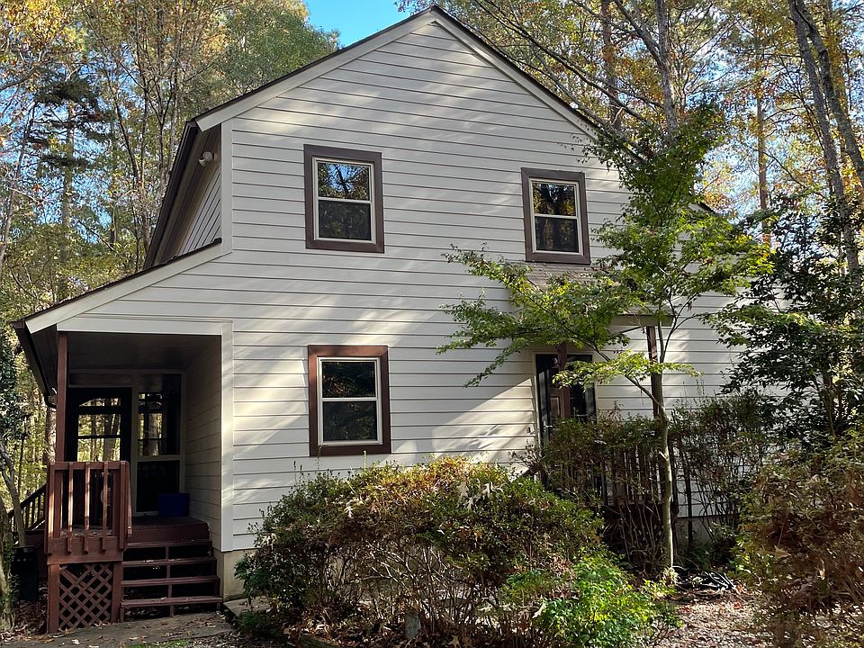 3 bed/2 bath, 1.5 story house