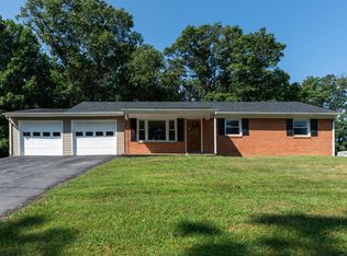 81 Sandy Ridge Rd, Waynesboro, VA 22980