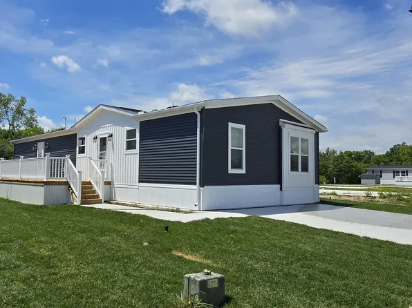 SKYLINE Meadows of Perrysburg Plan, Meadows of Perrysburg