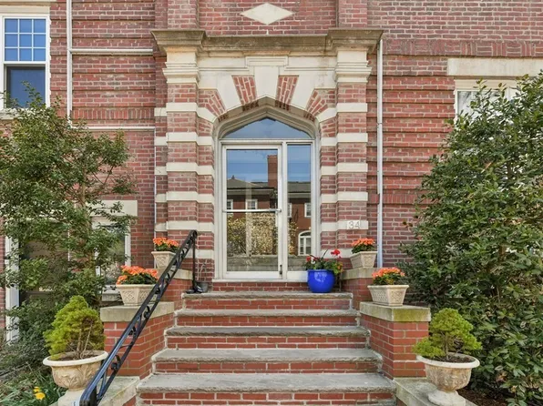 34 Garrison Rd, Brookline, MA 02445