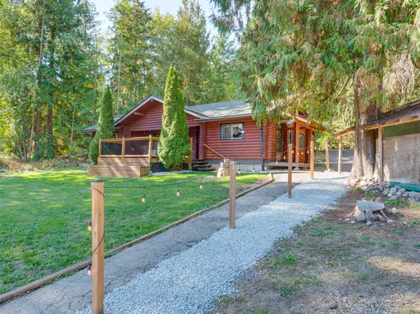 2452 Forest Dr, Columbia Shuswap, BC V0E 1H2