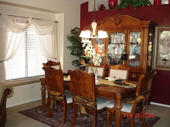 Formal Dining Room - Has window seat!