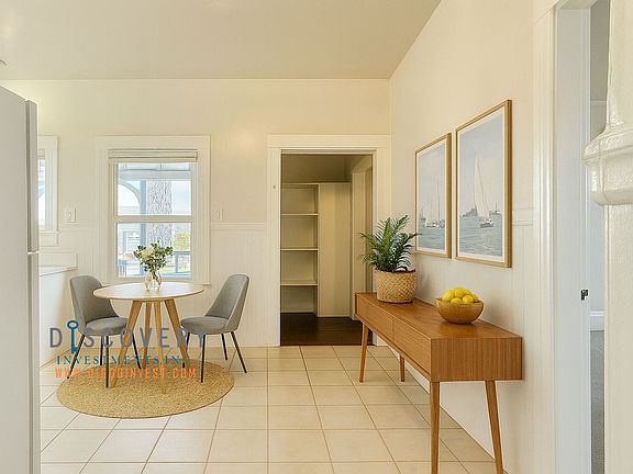 4th image of 686-688 62nd St #688-4