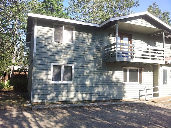 4th image of 1024 Evergreen St #0