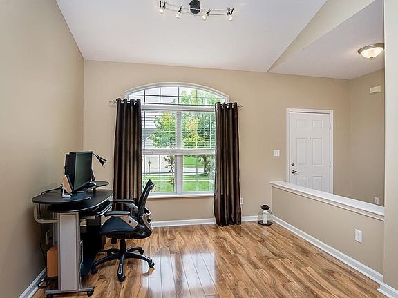 5th image of 12302 Carriage Stone Dr