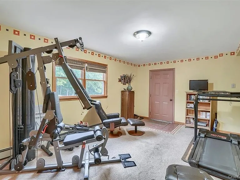 153 Barnes Rd — Photo 4