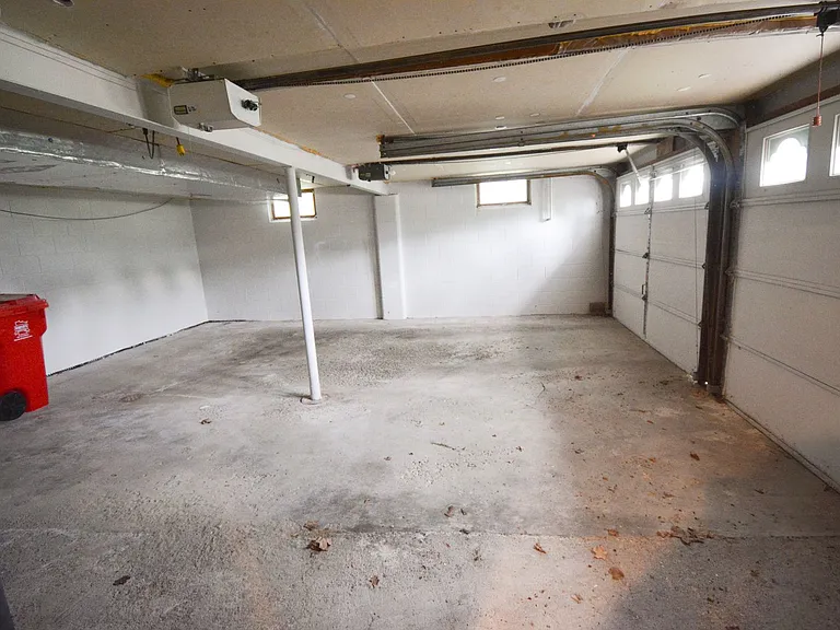 501 33rd St SW — Photo 12